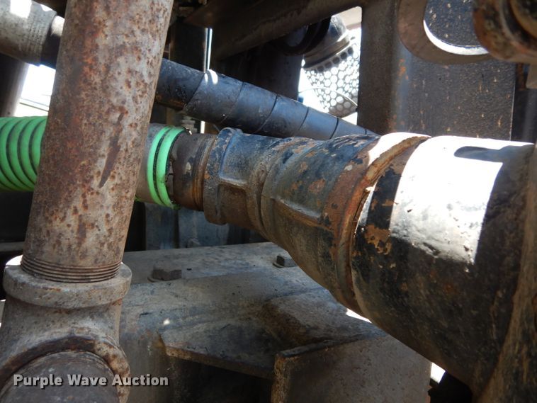 image for item DG6825 2003 Volvo VE D12  sewer jetter / vacuum truck