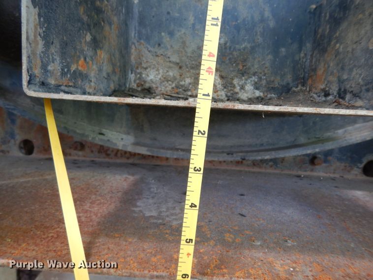 image for item DG6825 2003 Volvo VE D12  sewer jetter / vacuum truck