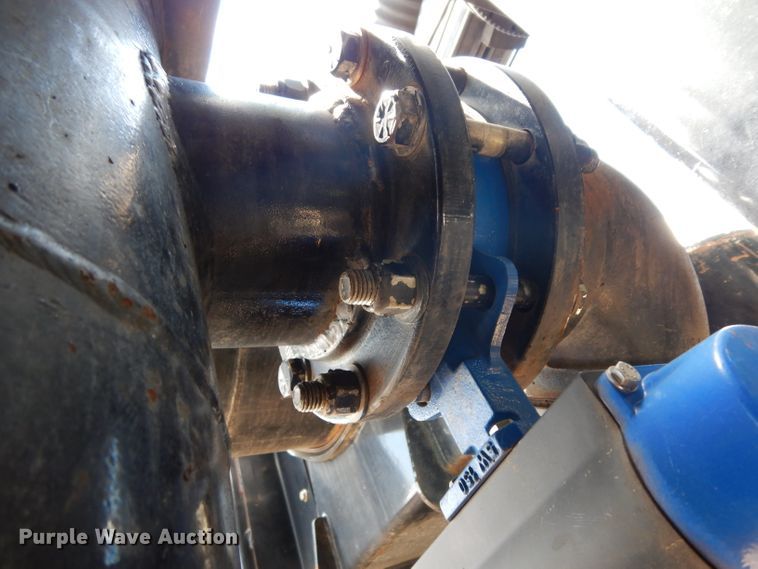 image for item DG6825 2003 Volvo VE D12  sewer jetter / vacuum truck