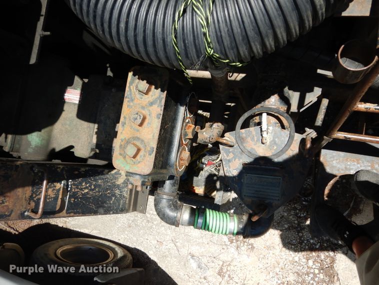 image for item DG6825 2003 Volvo VE D12  sewer jetter / vacuum truck