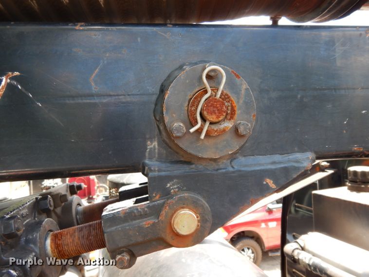 image for item DG6825 2003 Volvo VE D12  sewer jetter / vacuum truck