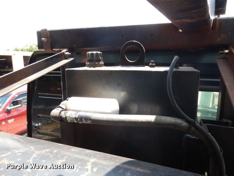 image for item DG6825 2003 Volvo VE D12  sewer jetter / vacuum truck