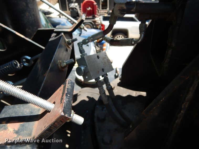 image for item DG6825 2003 Volvo VE D12  sewer jetter / vacuum truck