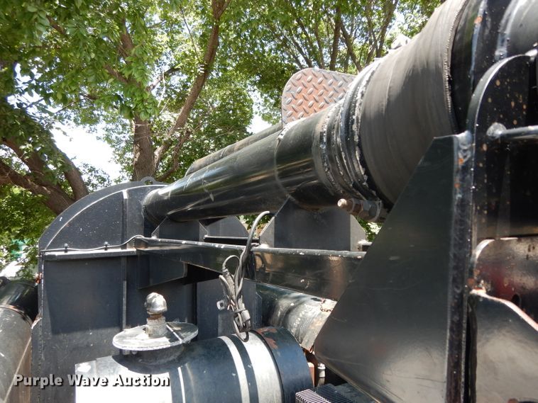 image for item DG6825 2003 Volvo VE D12  sewer jetter / vacuum truck