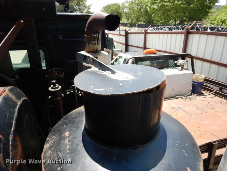 image for item DG6825 2003 Volvo VE D12  sewer jetter / vacuum truck