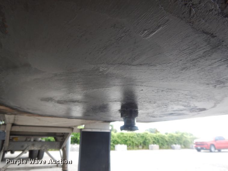 image for item DG7876 1991 Brenner pneumatic tank trailer