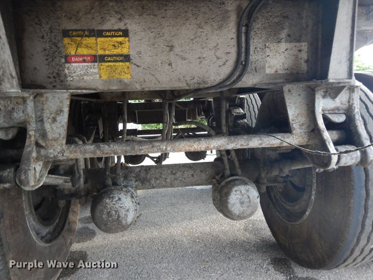 image for item DG7876 1991 Brenner pneumatic tank trailer