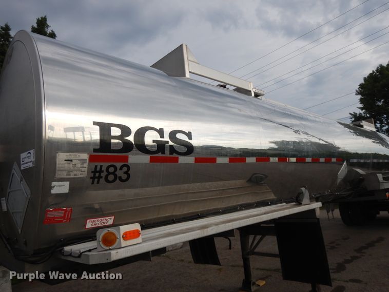 image for item DG7876 1991 Brenner pneumatic tank trailer