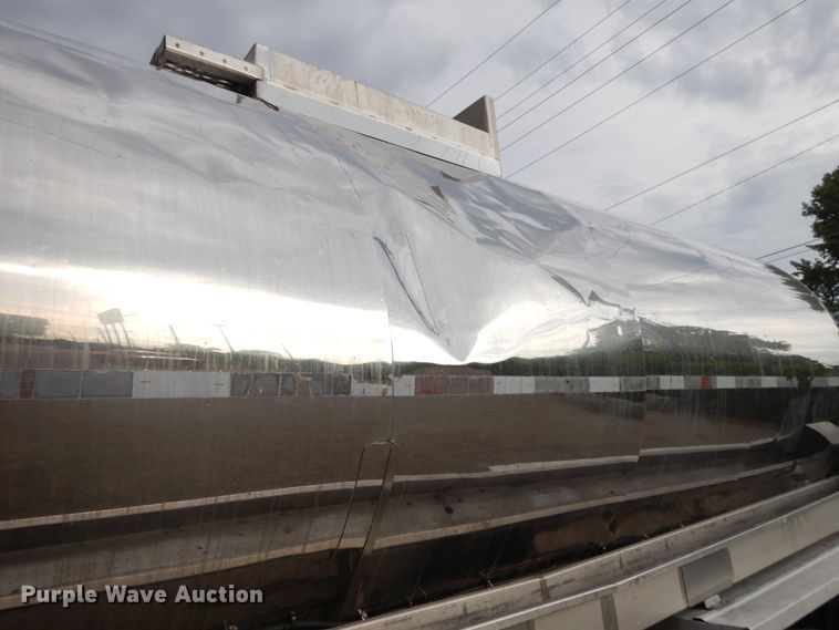 image for item DG7876 1991 Brenner pneumatic tank trailer