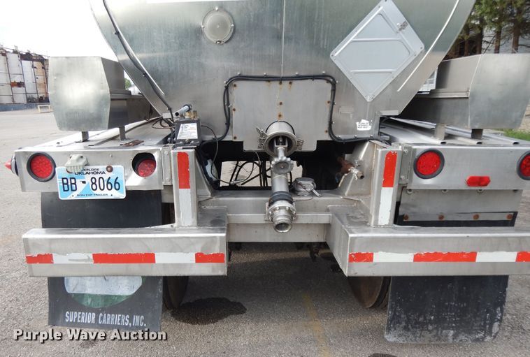 image for item DG7876 1991 Brenner pneumatic tank trailer