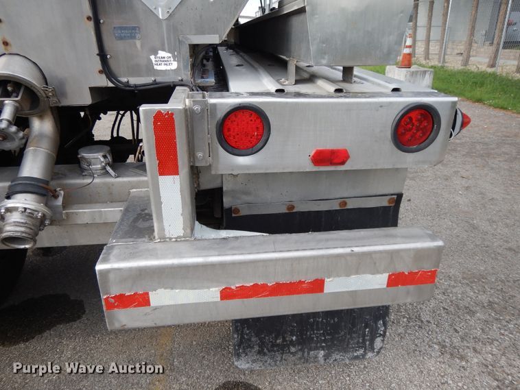 image for item DG7876 1991 Brenner pneumatic tank trailer