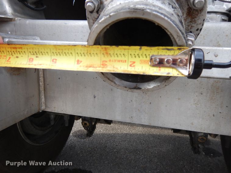 image for item DG7876 1991 Brenner pneumatic tank trailer