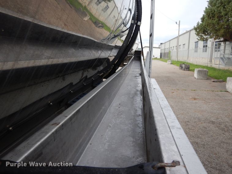 image for item DG7876 1991 Brenner pneumatic tank trailer