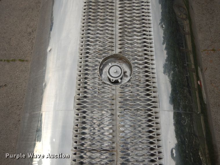 image for item DG7876 1991 Brenner pneumatic tank trailer