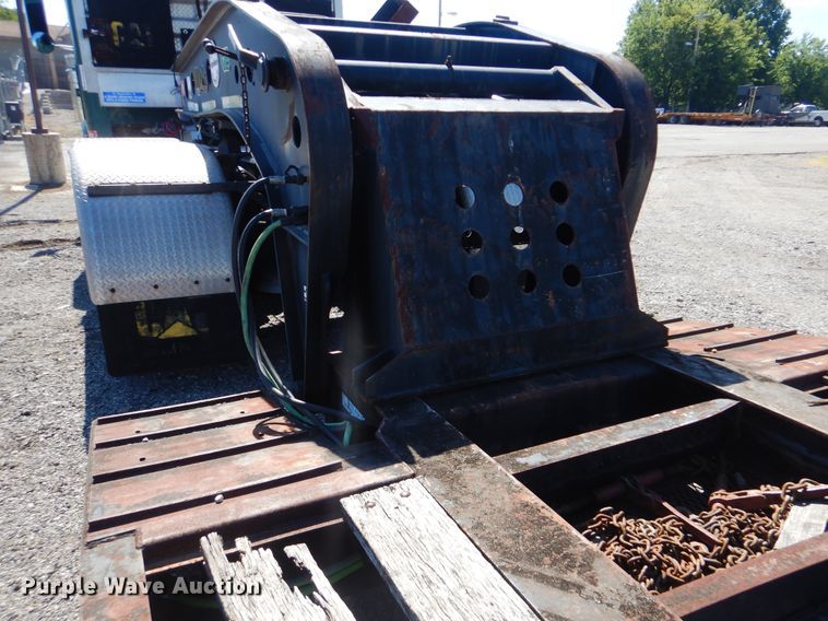 image for item DG8656 2002 Fontaine TA35NGB lowboy equipment trailer