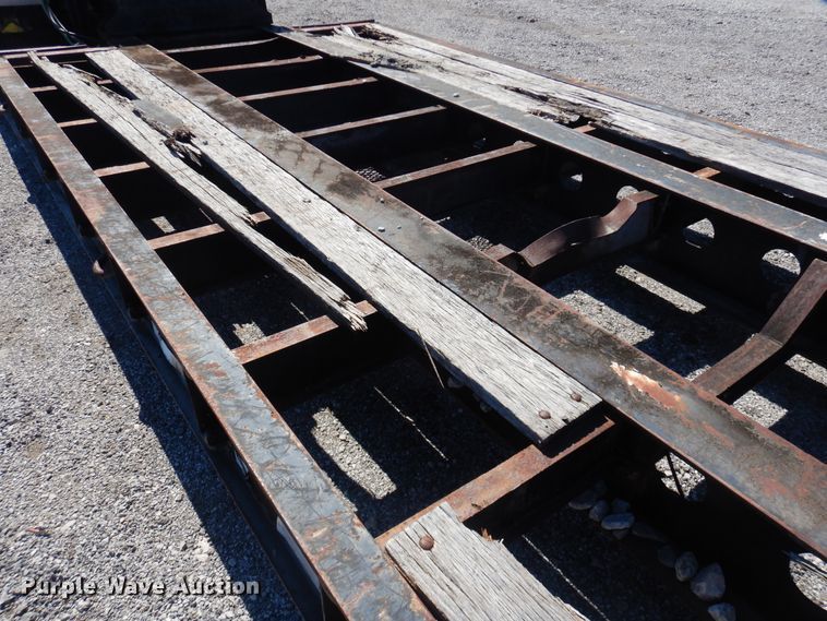 image for item DG8656 2002 Fontaine TA35NGB lowboy equipment trailer