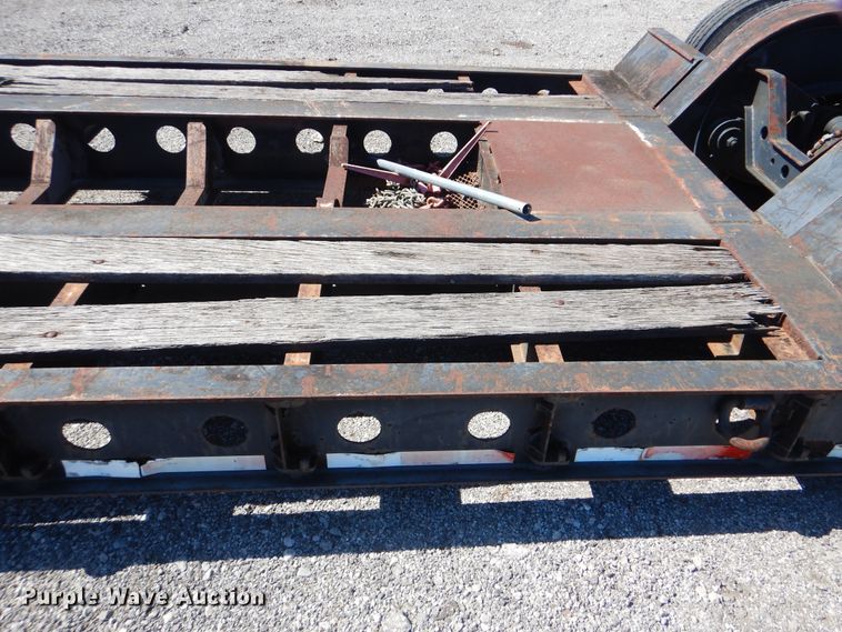 image for item DG8656 2002 Fontaine TA35NGB lowboy equipment trailer