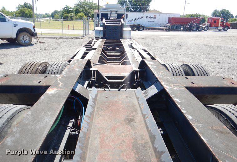 image for item DG8656 2002 Fontaine TA35NGB lowboy equipment trailer