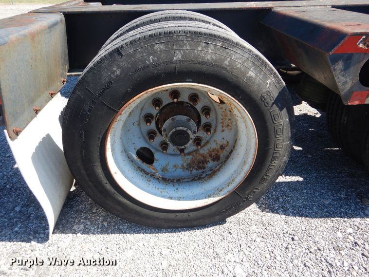 image for item DG8656 2002 Fontaine TA35NGB lowboy equipment trailer