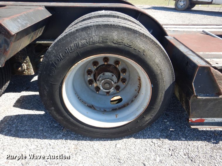 image for item DG8656 2002 Fontaine TA35NGB lowboy equipment trailer