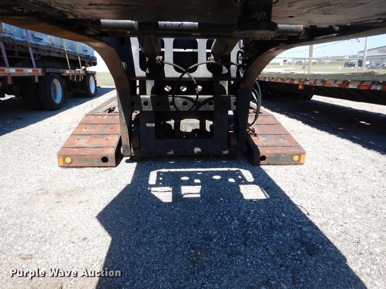 image for item DG8656 2002 Fontaine TA35NGB lowboy equipment trailer