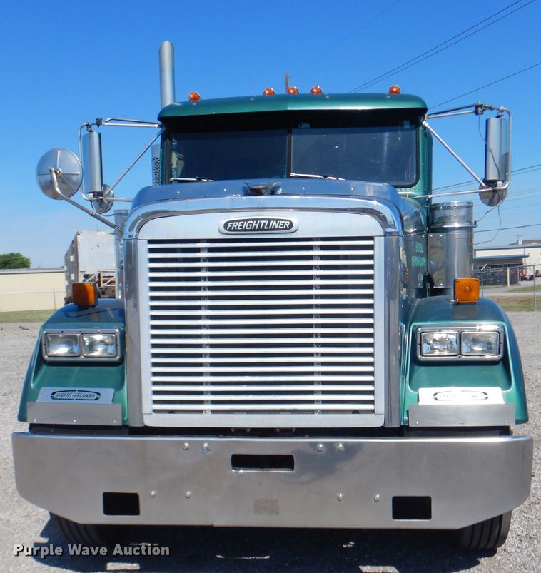 image for item DG8659 2000 Freightliner FLD  semi truck