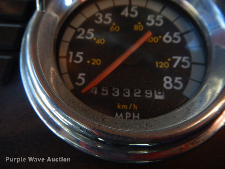 image for item DG8659 2000 Freightliner FLD  semi truck