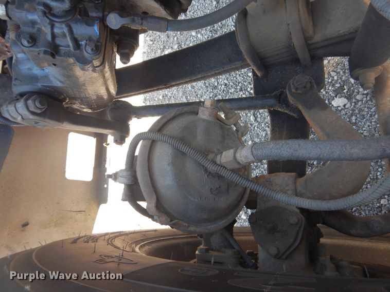 image for item DG8659 2000 Freightliner FLD  semi truck