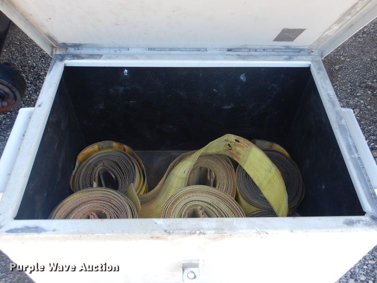 image for item DG8659 2000 Freightliner FLD  semi truck