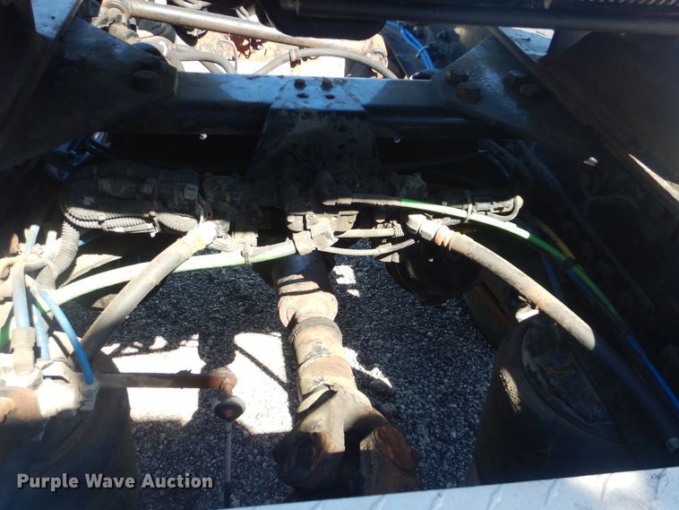 image for item DG8659 2000 Freightliner FLD  semi truck