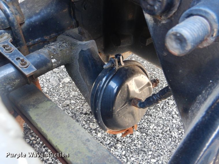 image for item DG8659 2000 Freightliner FLD  semi truck