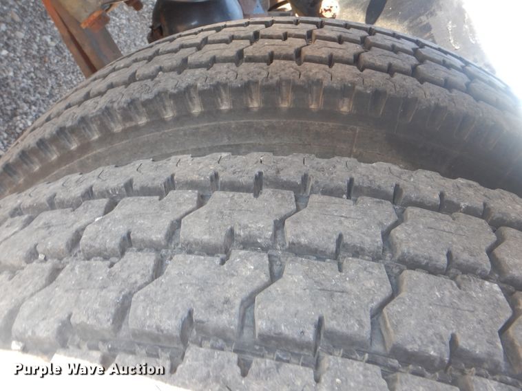 image for item DG8659 2000 Freightliner FLD  semi truck