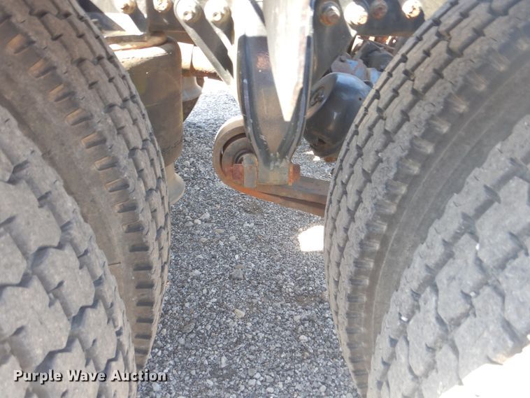 image for item DG8659 2000 Freightliner FLD  semi truck