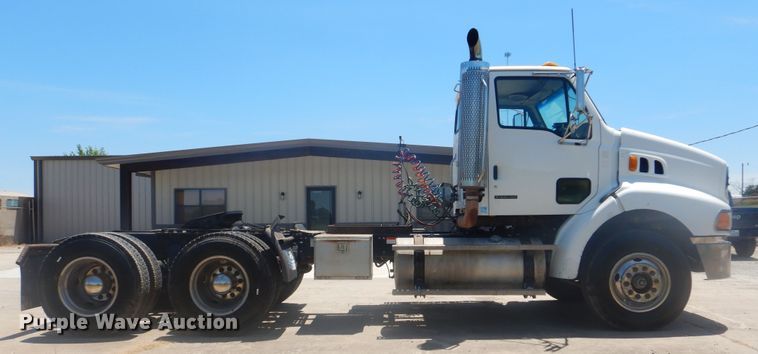 image for item DG8668 2007 Sterling A-Line  semi truck