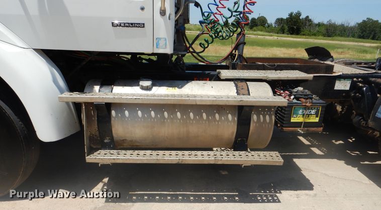 image for item DG8668 2007 Sterling A-Line  semi truck