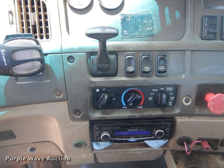 image for item DG8668 2007 Sterling A-Line  semi truck