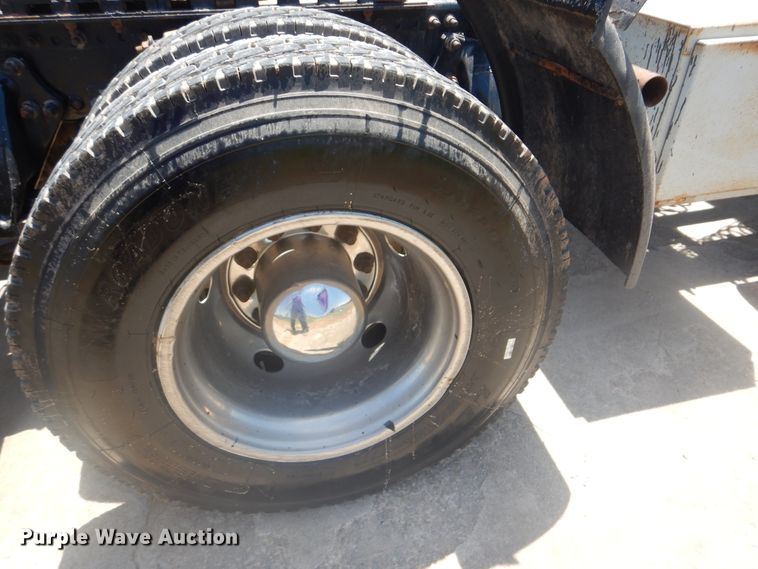 image for item DG8668 2007 Sterling A-Line  semi truck