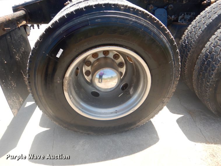 image for item DG8668 2007 Sterling A-Line  semi truck