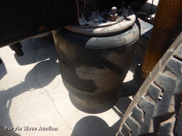 image for item DG8668 2007 Sterling A-Line  semi truck