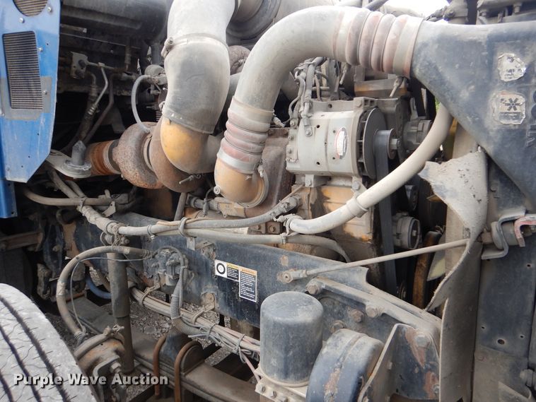 image for item DG8677 2006 Kenworth T600  semi truck