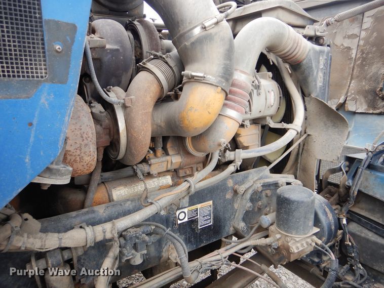 image for item DG8677 2006 Kenworth T600  semi truck