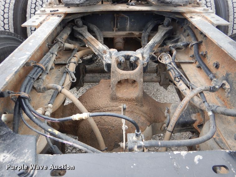 image for item DG8677 2006 Kenworth T600  semi truck