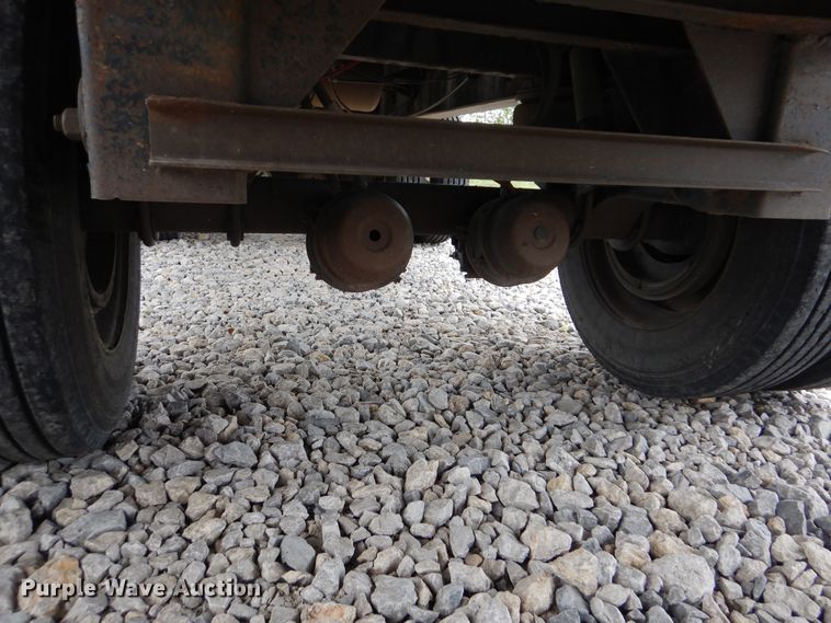 image for item DG8678 2000 Wilson CF900 flatbed trailer