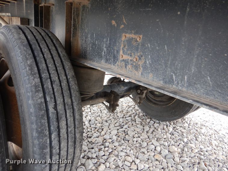 image for item DG8678 2000 Wilson CF900 flatbed trailer