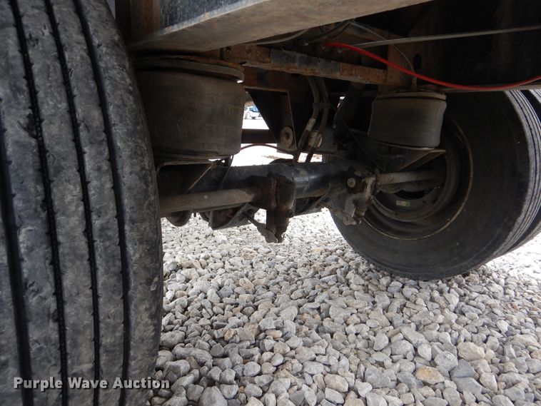 image for item DG8678 2000 Wilson CF900 flatbed trailer