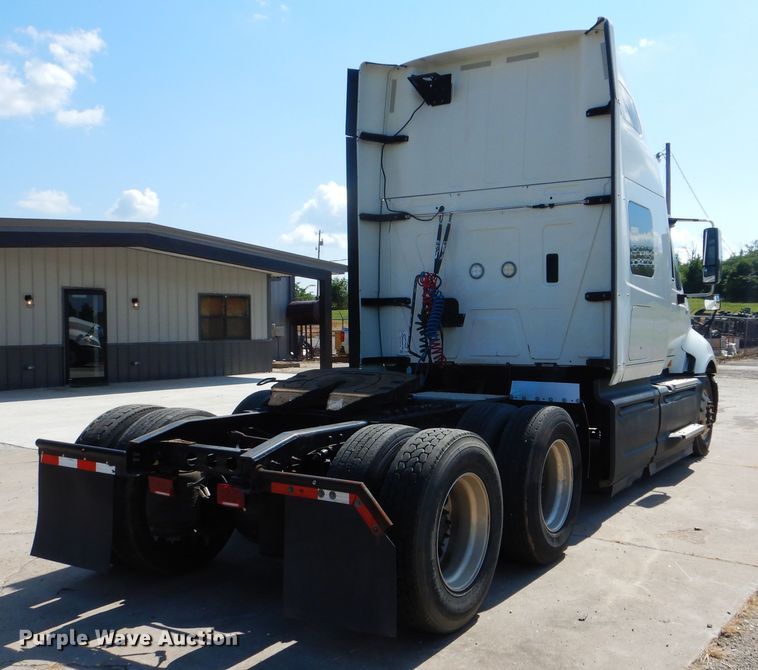 image for item DG8740 2014 International ProStar  semi truck