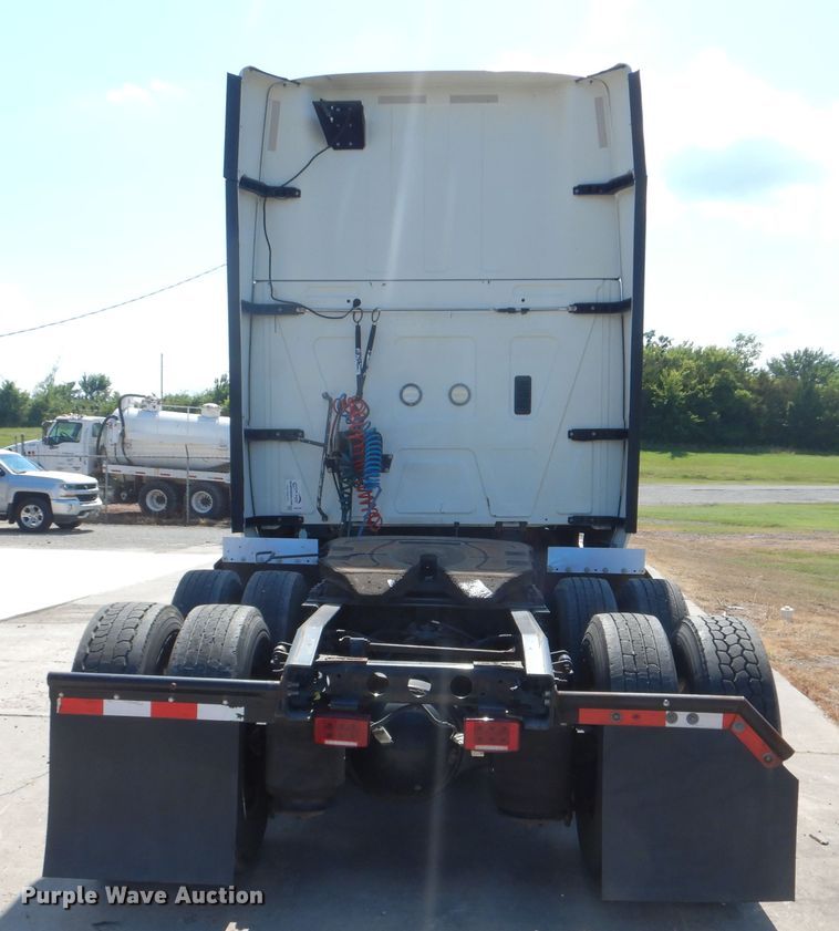 image for item DG8740 2014 International ProStar  semi truck