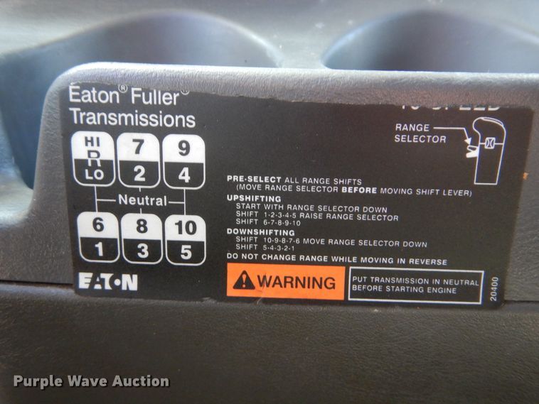 image for item DG8740 2014 International ProStar  semi truck