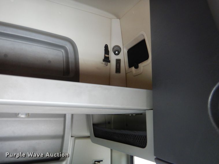 image for item DG8740 2014 International ProStar  semi truck