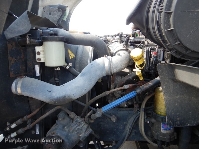 image for item DG8740 2014 International ProStar  semi truck